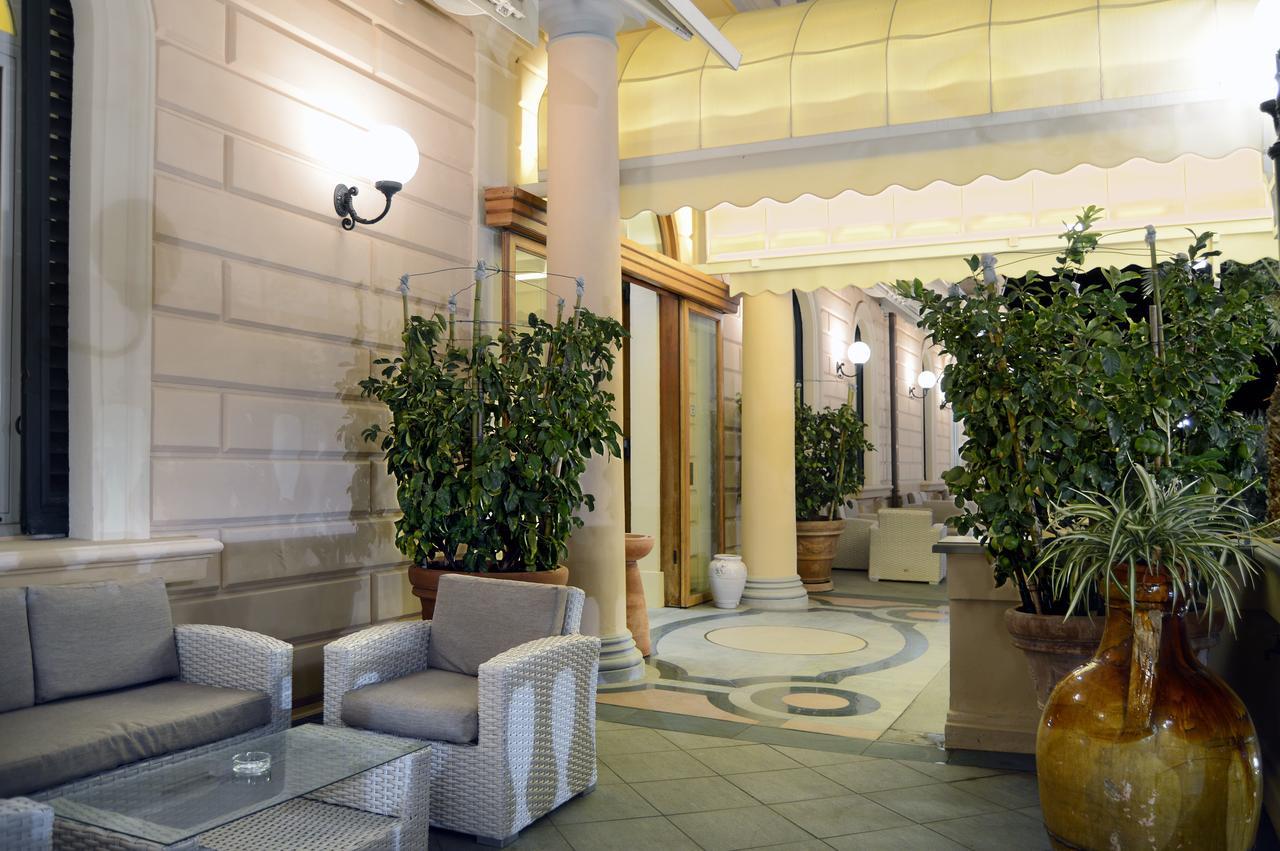 Grand Hotel Vittoria Montecatini Terme Bagian luar foto